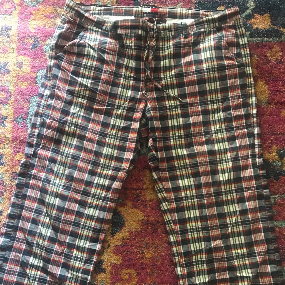 Tommy Hilfiger Plaid Capris Pants